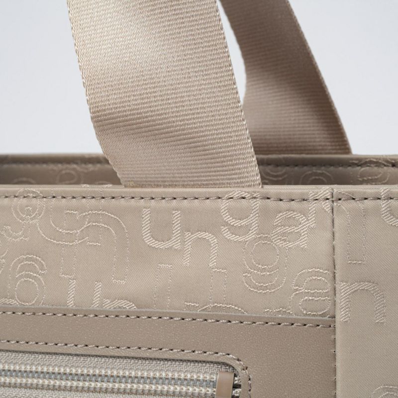 U by ungaro マノン 2WAYハンド ベージュ