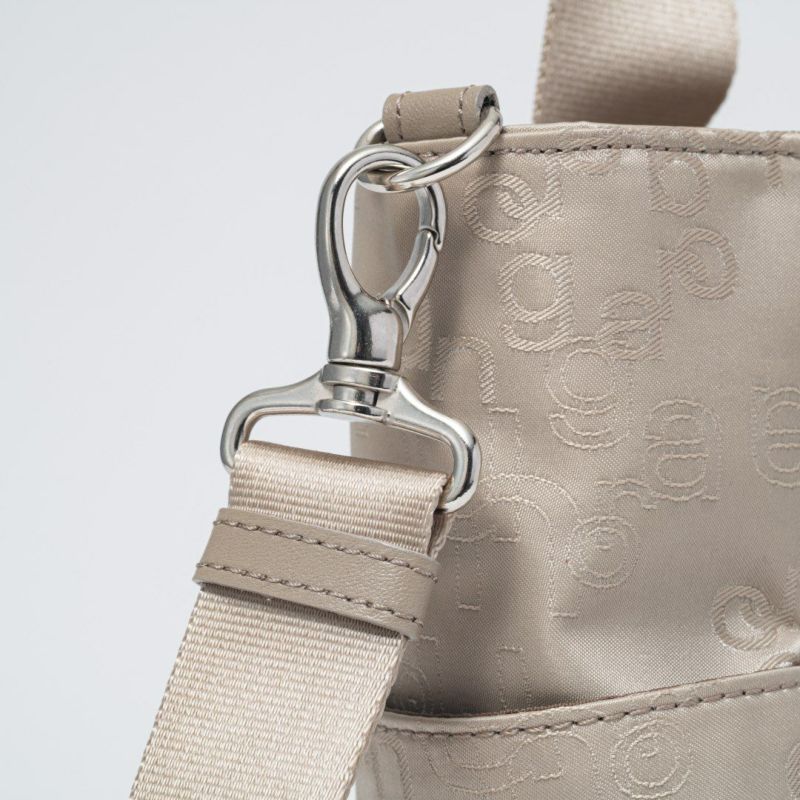 U by ungaro マノン 2WAYハンド ベージュ