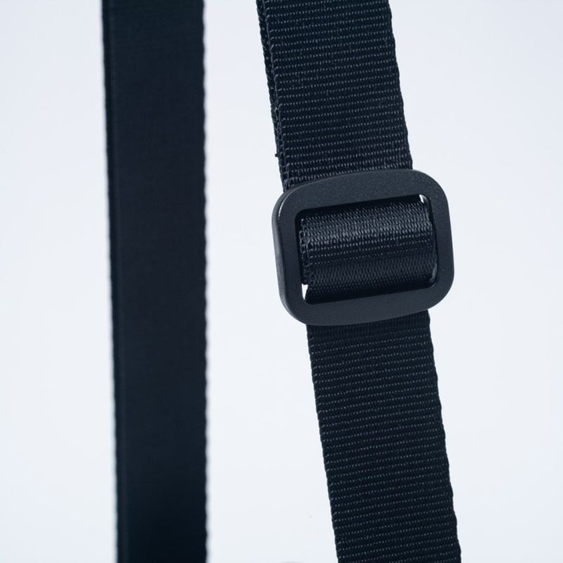 BEAMS DESIGN ELASTIC MESH ショルダーバッグ【BMMH0BS9】 ブラック