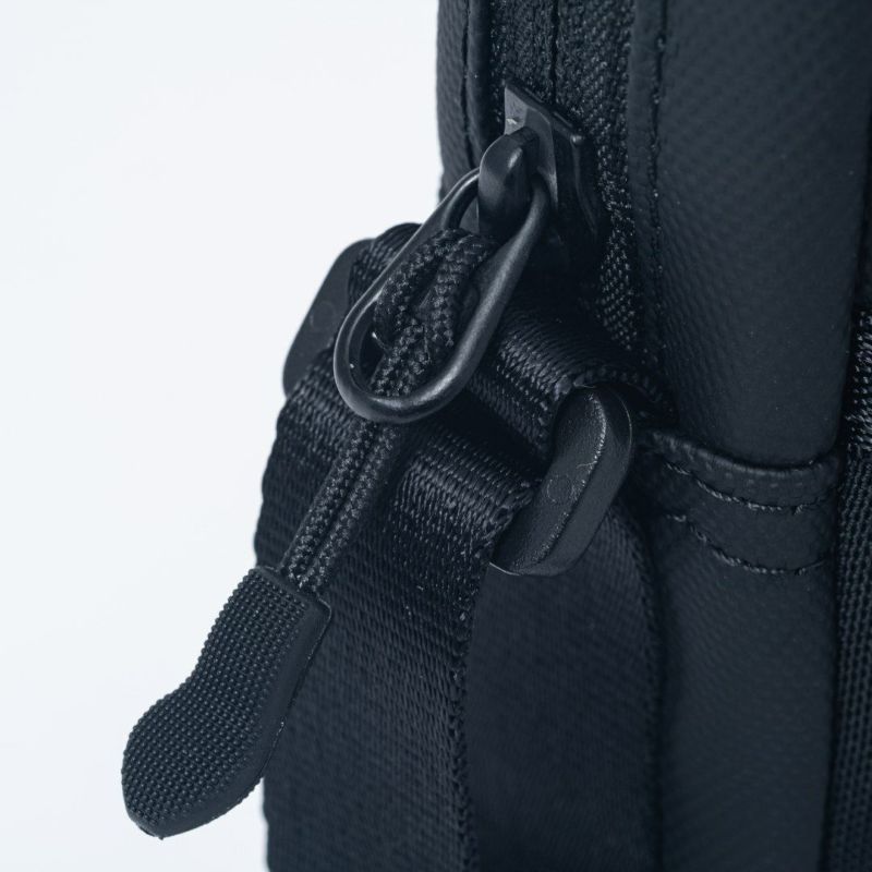 BEAMS DESIGN ELASTIC MESH ショルダーバッグ【BMMH0BS9】 ブラック