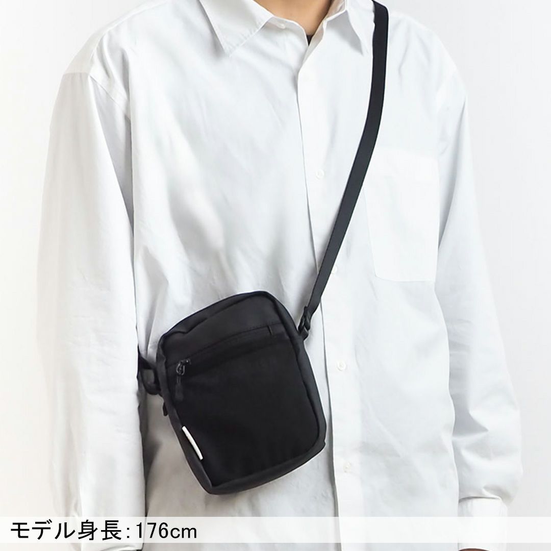 BEAMS DESIGN ELASTIC MESH ショルダーバッグ【BMMH0BS9】