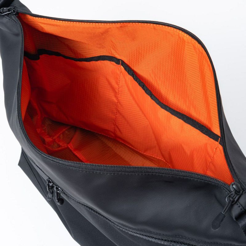 BEAMS DESIGN ELASTIC MESH ショルダーバッグ【BMMH0BSA】 ブラック