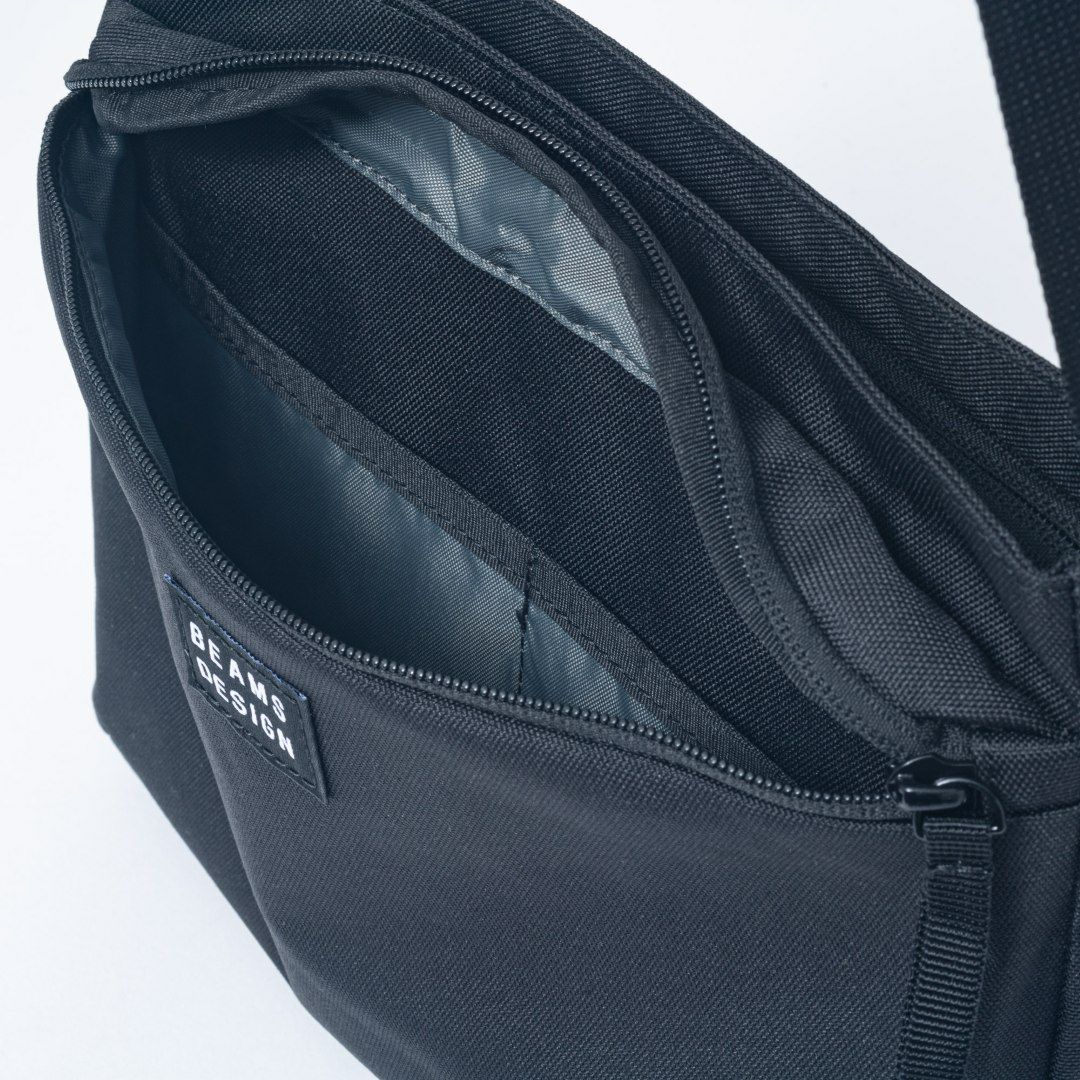 BEAMS DESIGN Every One サコッシュバッグ ブラック