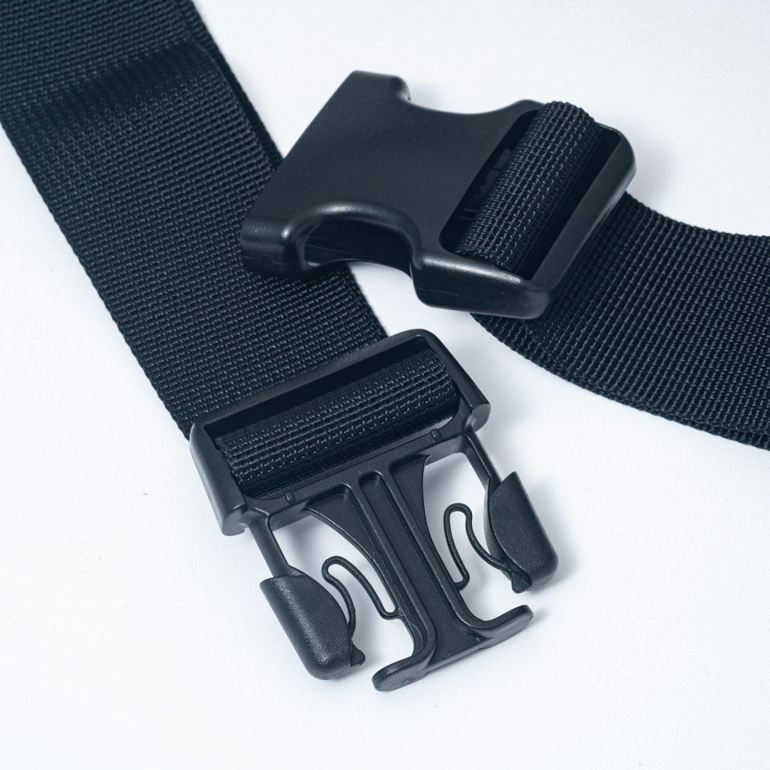 BEAMS DESIGN Every One 横型ボディバッグ グレー