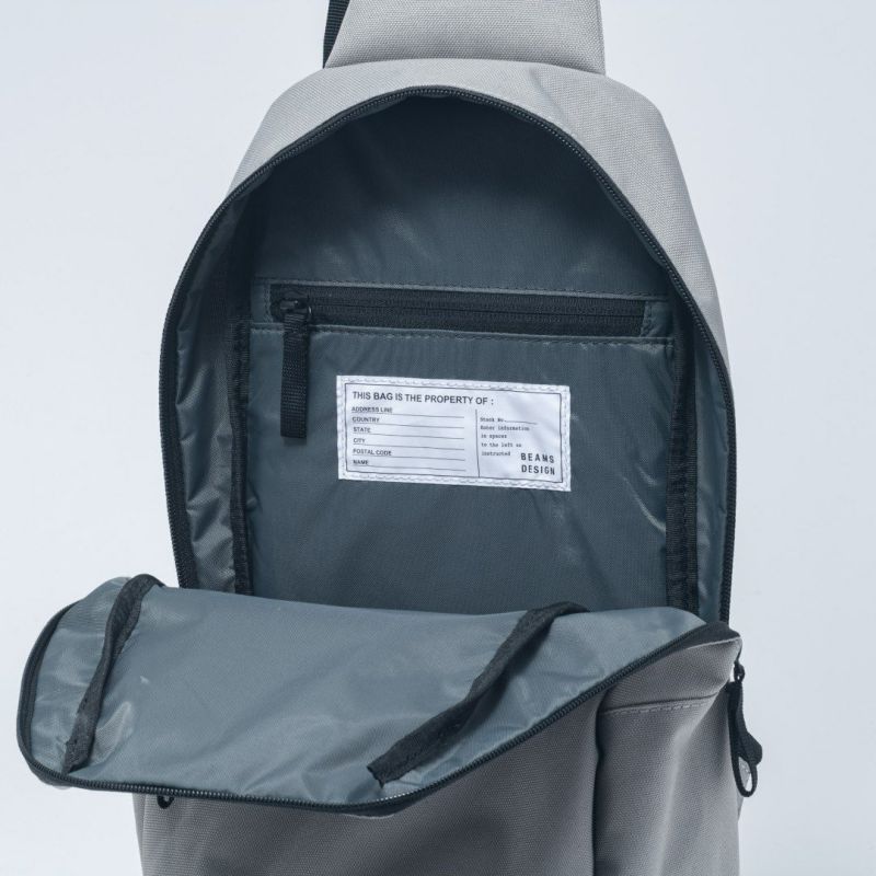 BEAMS DESIGN Every One 縦型ボディバッグ グレー