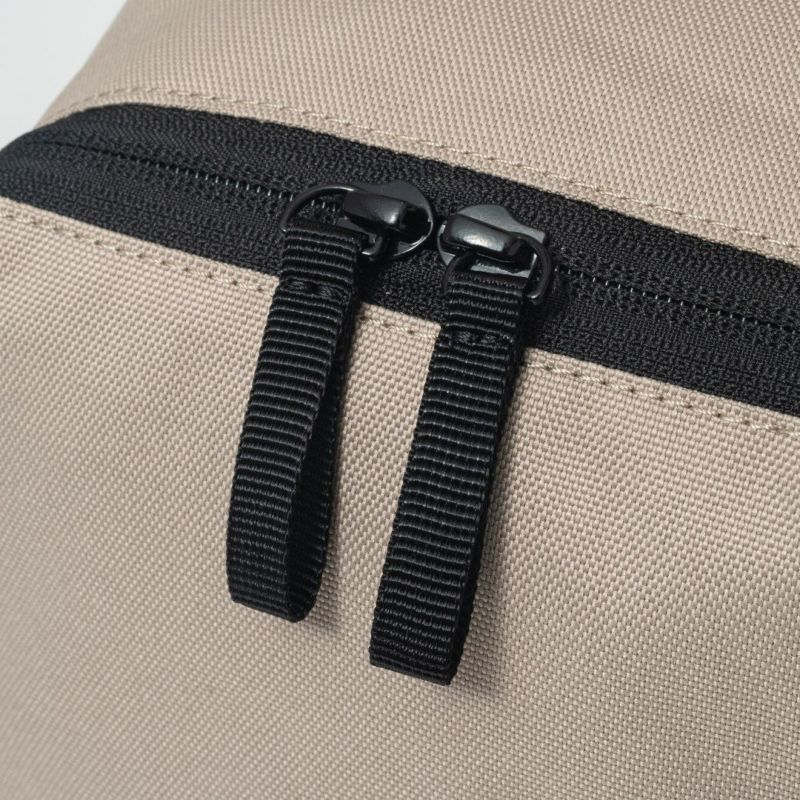 BEAMS DESIGN Every One 縦型ボディバッグ ベージュ