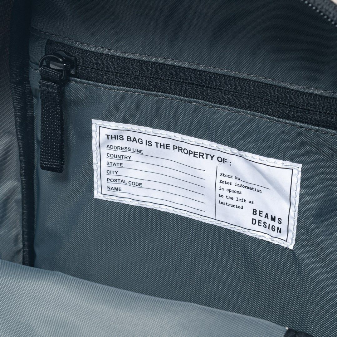 BEAMS DESIGN Every One 縦型ボディバッグ ベージュ