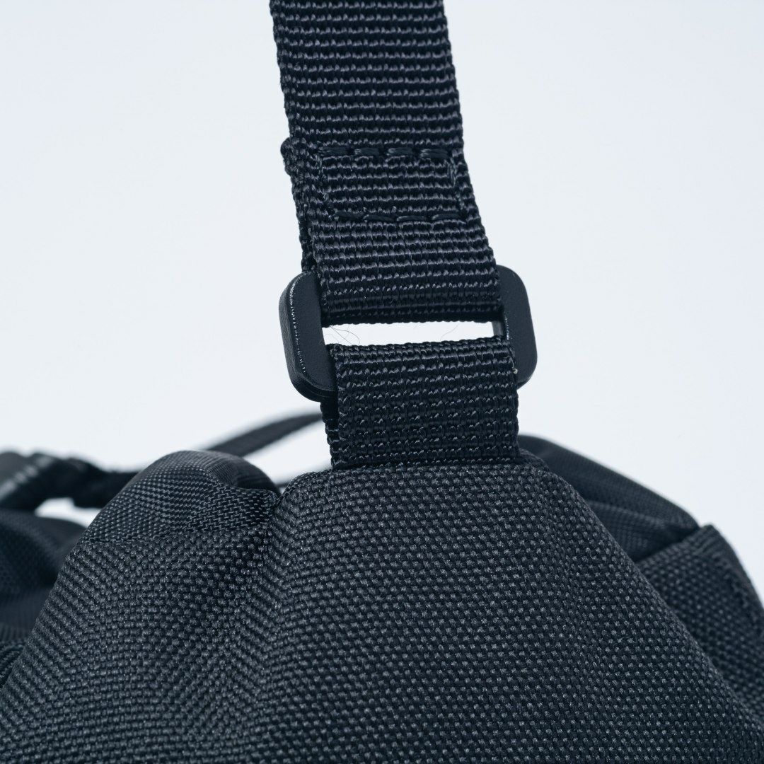 BEAMS DESIGN Every One 巾着型ショルダーバッグ ブラック