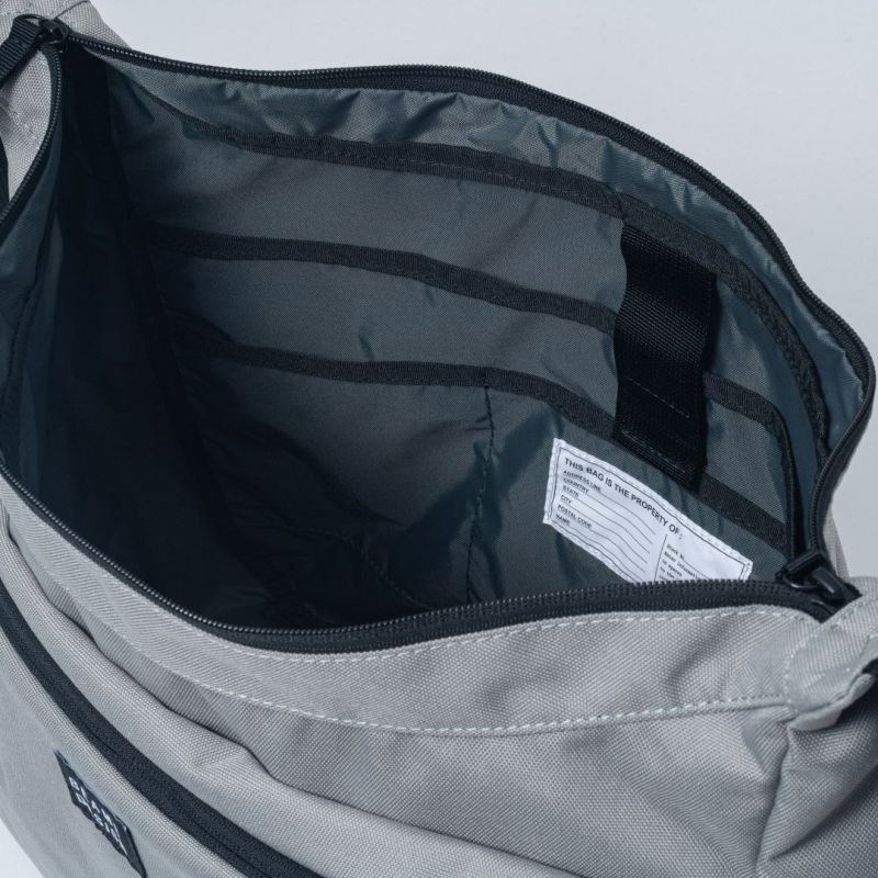 BEAMS DESIGN Every One ショルダーバッグ グレー