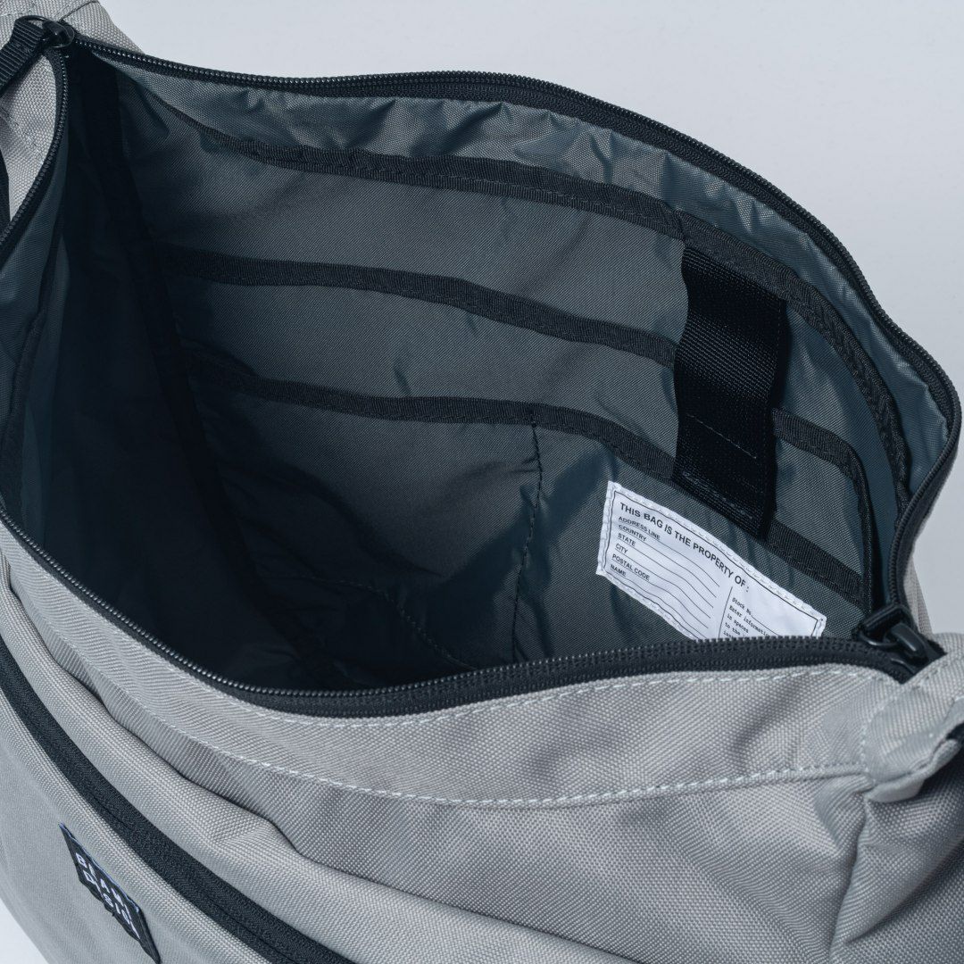 BEAMS DESIGN Every One ショルダーバッグ グレー