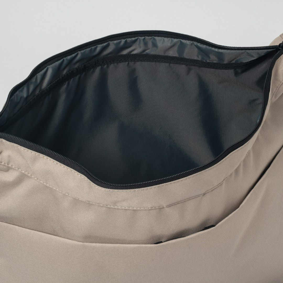 BEAMS DESIGN Every One ショルダーバッグ ベージュ