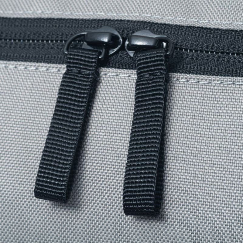 BEAMS DESIGN Every One バックパック グレー