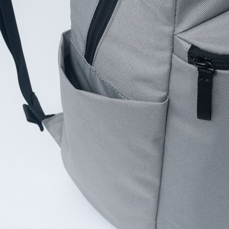 BEAMS DESIGN Every One バックパック グレー