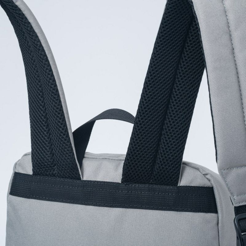 BEAMS DESIGN Every One バックパック グレー