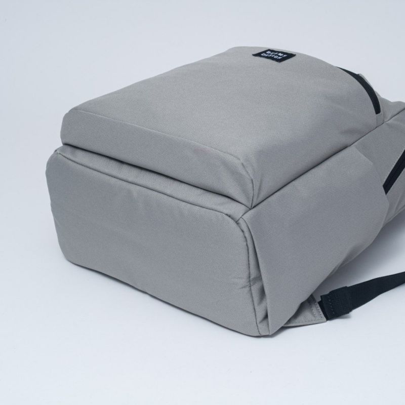 BEAMS DESIGN Every One バックパック グレー