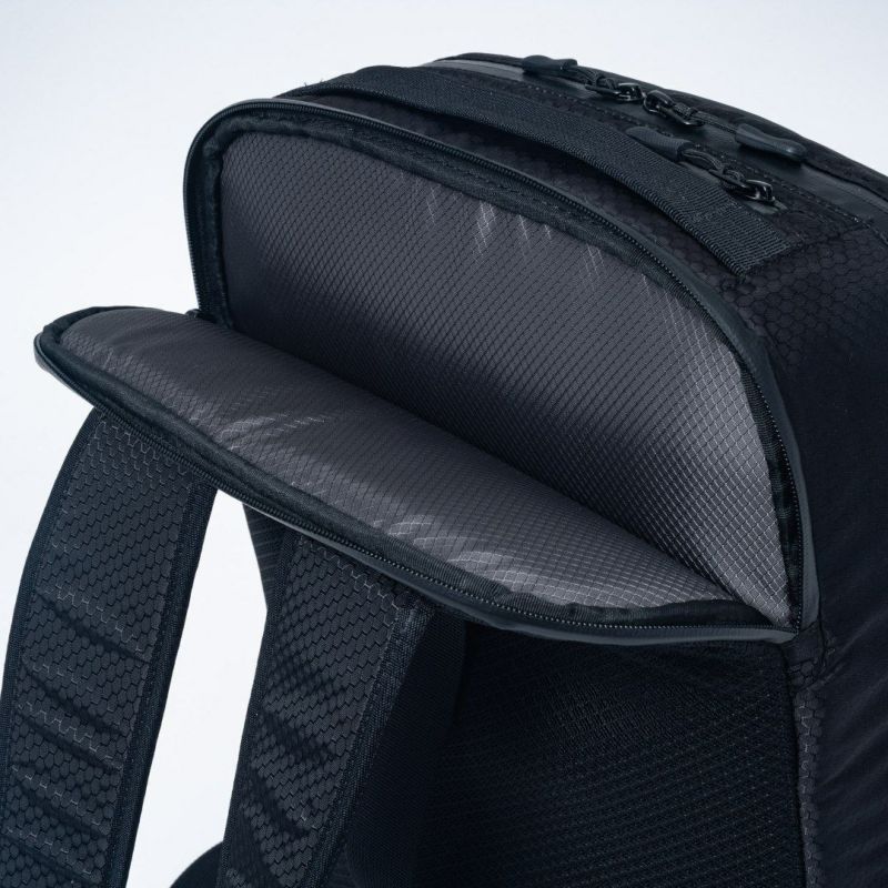 BEAMS DESIGN Waterproof バックパック(M) ブラック