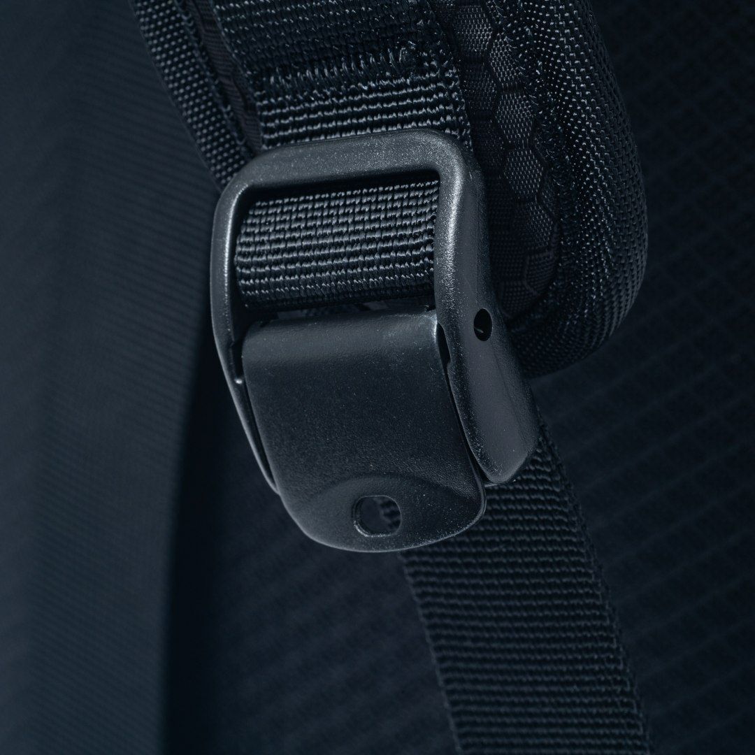 BEAMS DESIGN Waterproof バックパック(M) ブラック