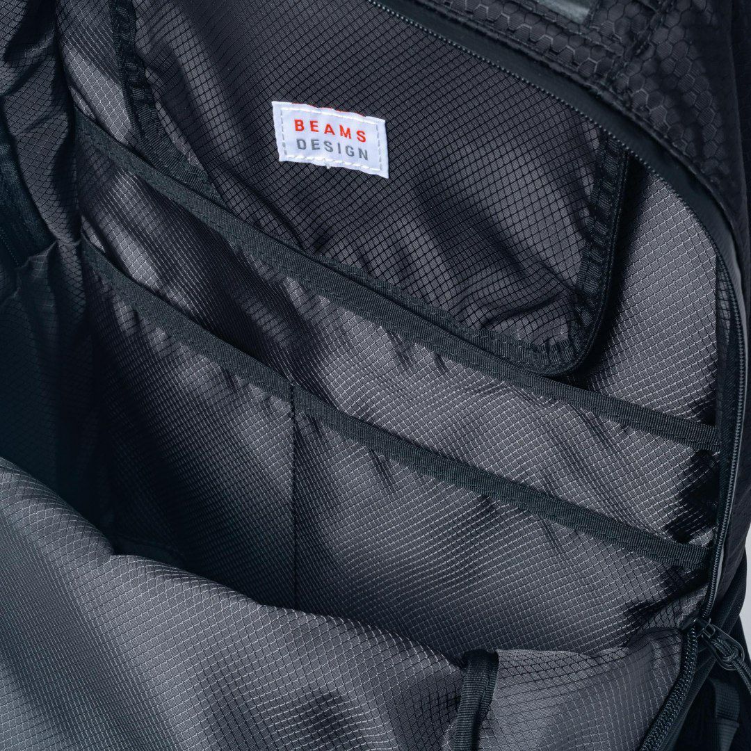 BEAMS DESIGN Waterproof バックパック(M) ブラック