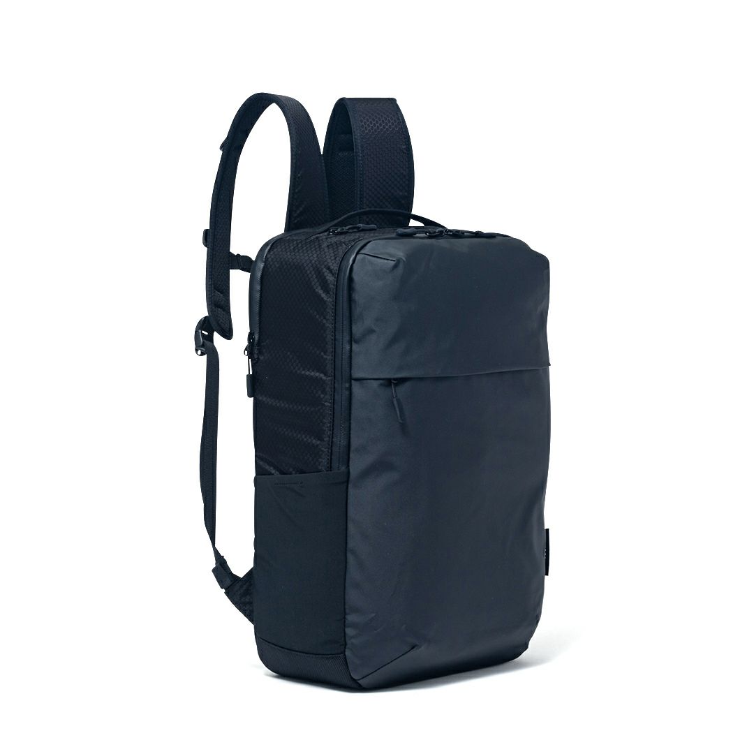 BEAMS DESIGN Waterproof バックパック(S) ブラック