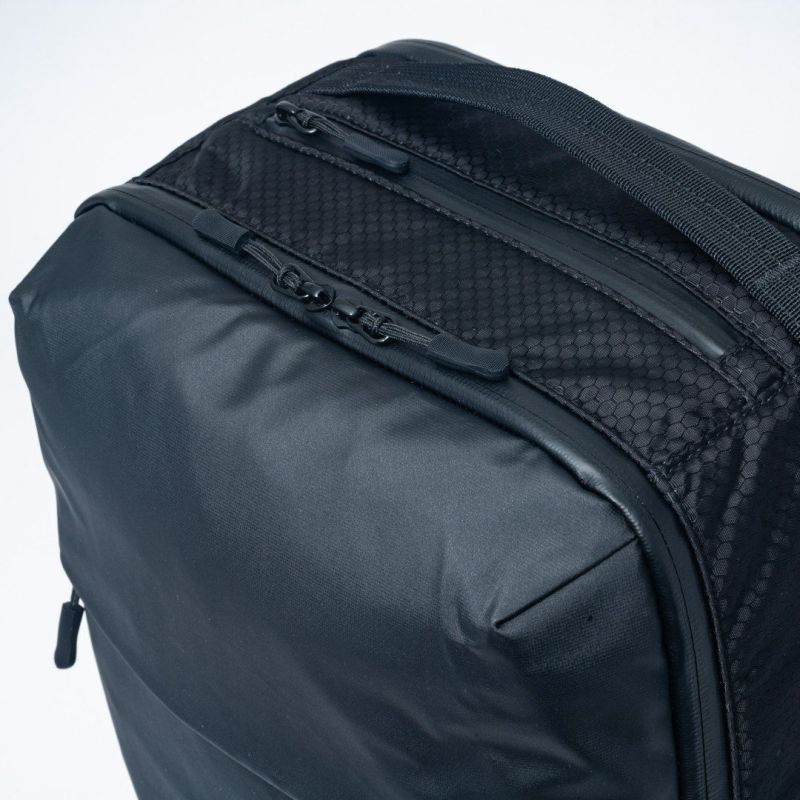 BEAMS DESIGN Waterproof バックパック(S) ブラック