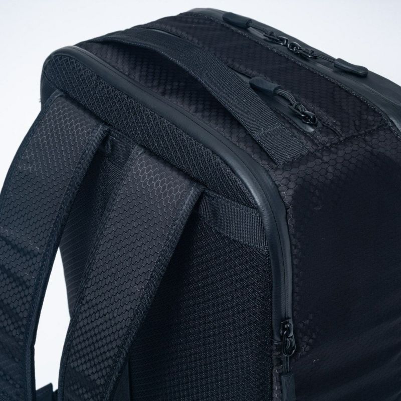 BEAMS DESIGN Waterproof バックパック(S) ブラック
