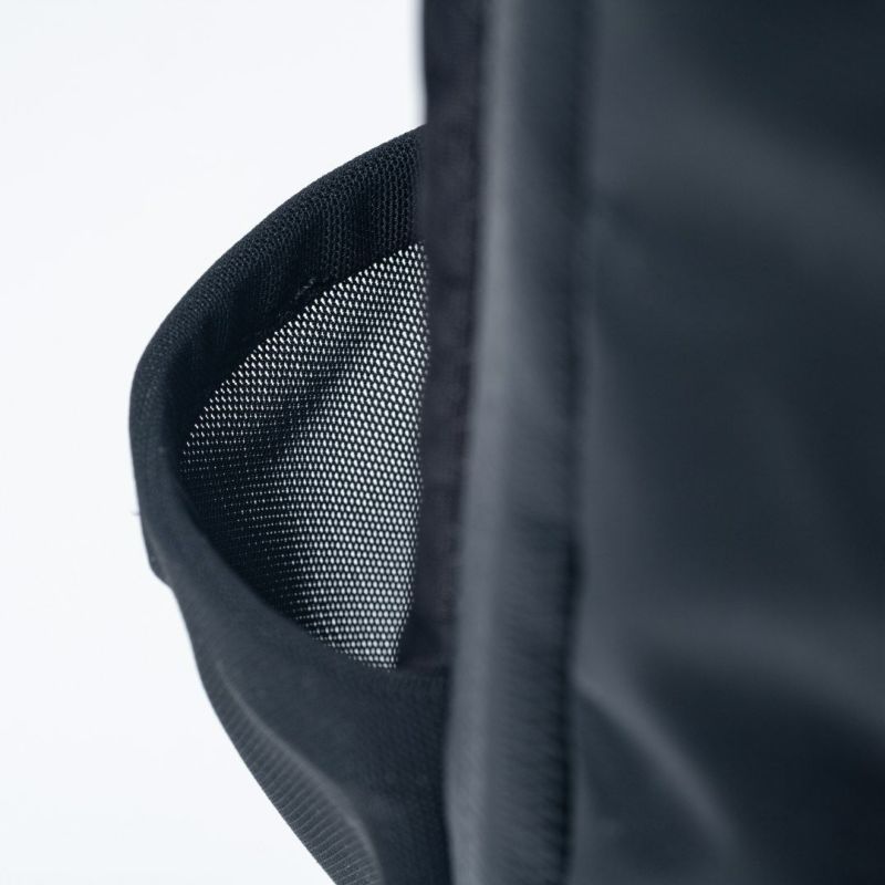 BEAMS DESIGN Waterproof バックパック(L) ブラック