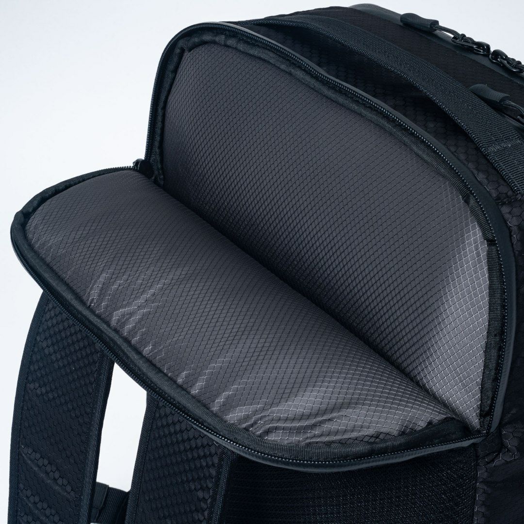 BEAMS DESIGN Waterproof バックパック(L) ブラック