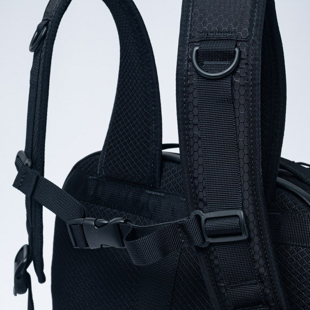 BEAMS DESIGN Waterproof バックパック(L) ブラック