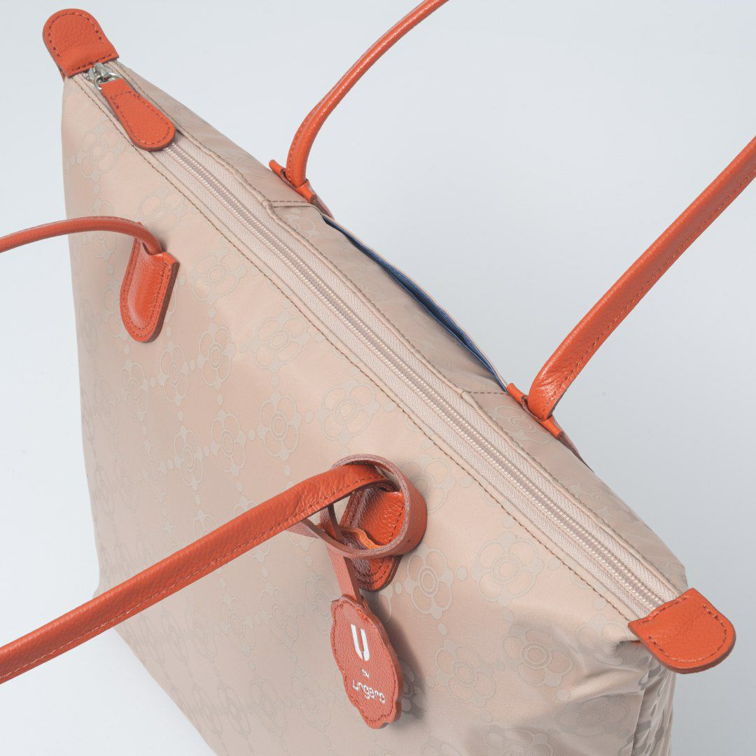 U by ungaroカメリア トート オレンジ