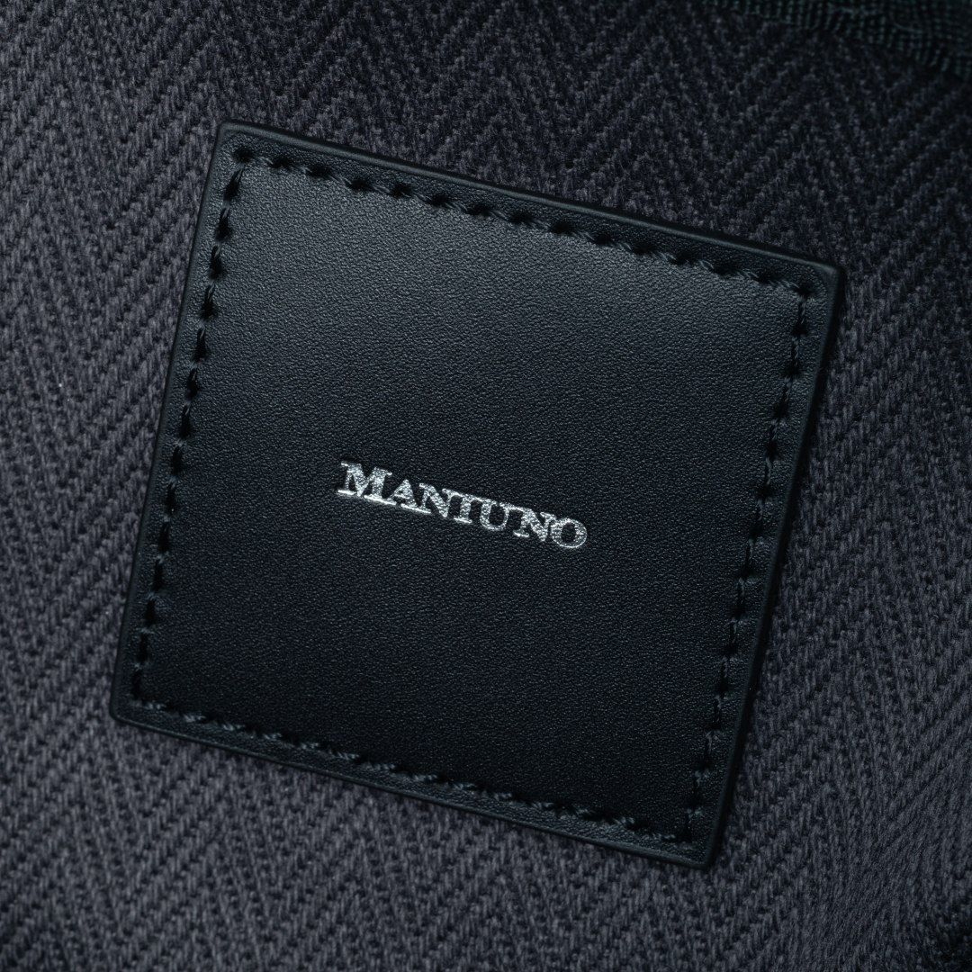 MANIUNO KAJIF トートバッグ(M) ブラック