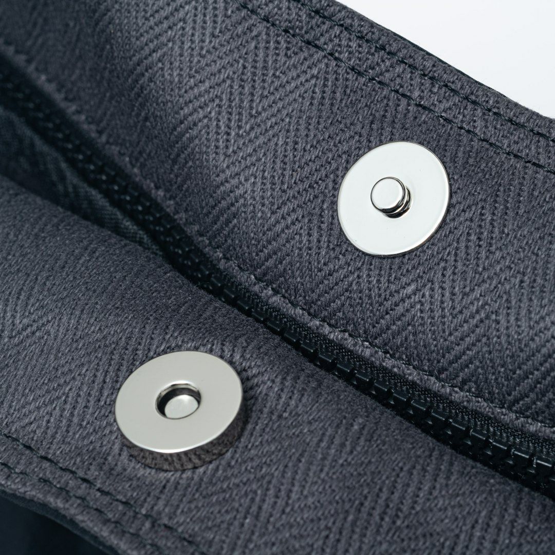 MANIUNO KAJIF トートバッグ(S) ブラック