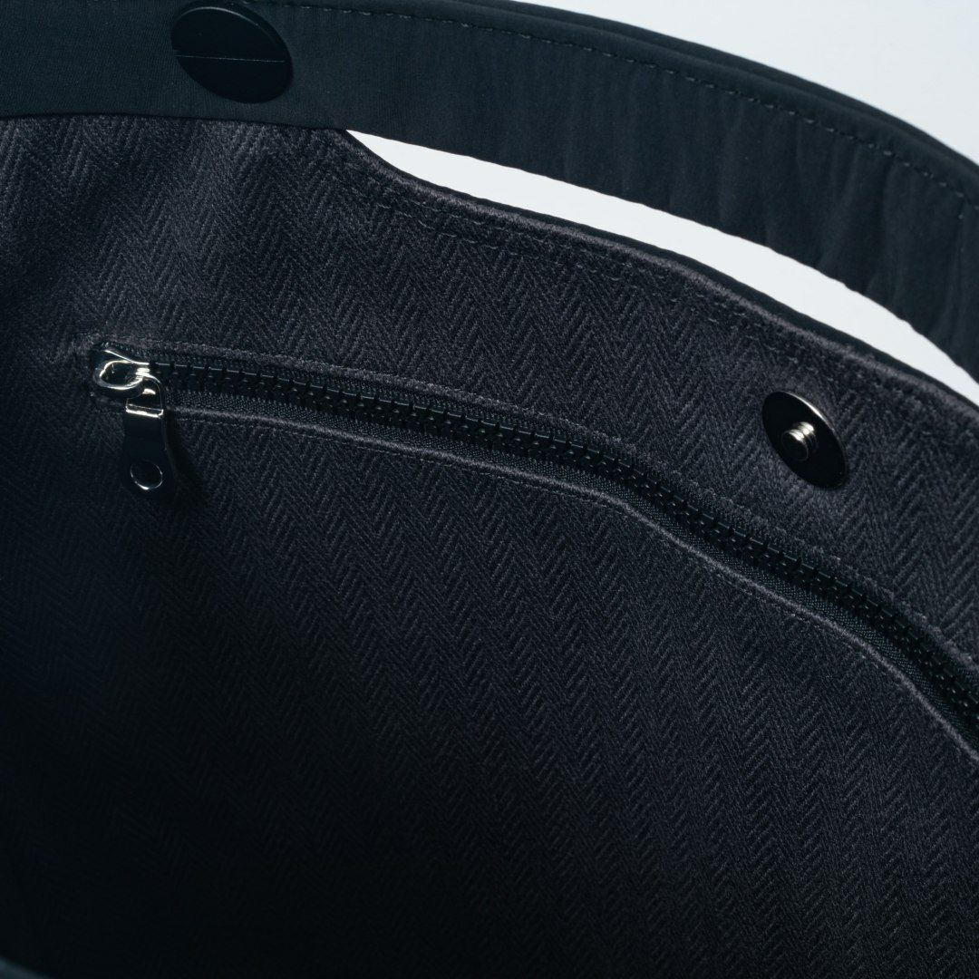 MANIUNO KAJIF トートバッグ(S) ブラック