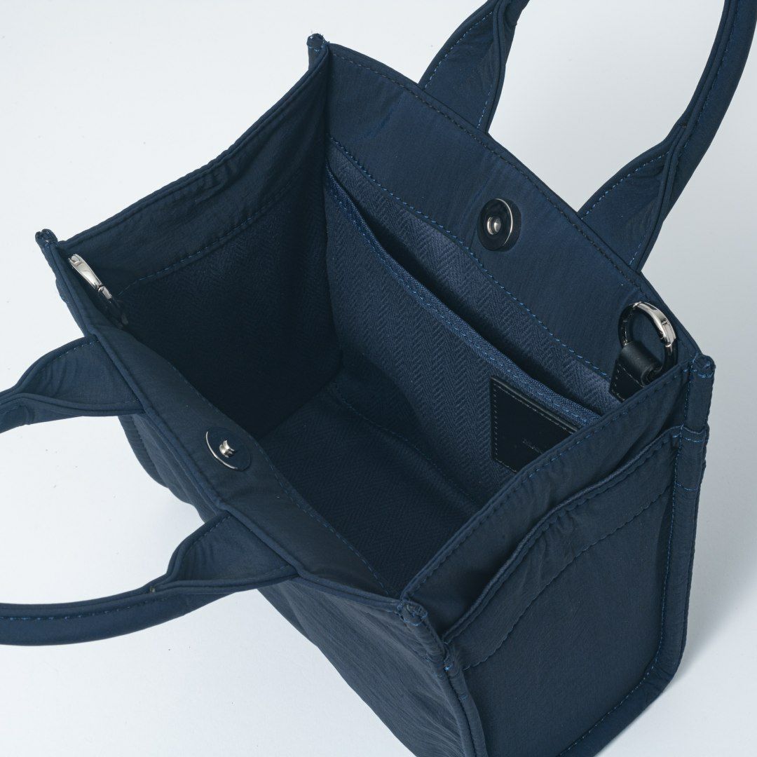 MANIUNO KAJIF スクエアミニトート(S) ネイビー