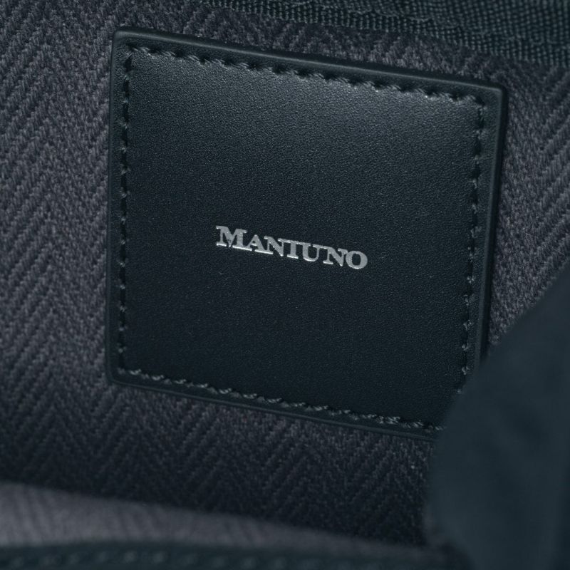 MANIUNO KAJIF スクエアミニトート(S) ブラック