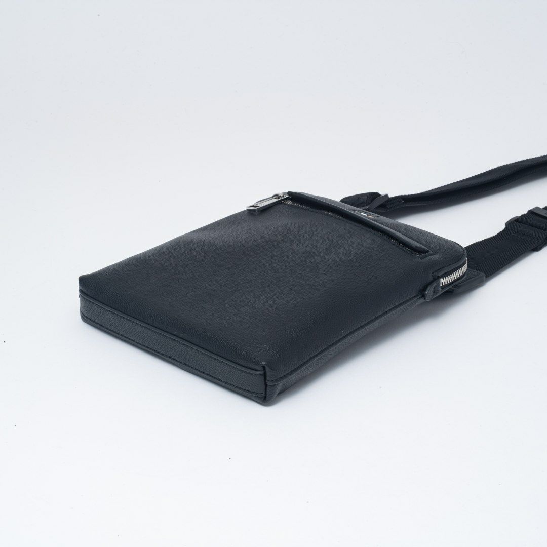  BOSS Ray_S zip env N. ショルダーバッグ【HBMH5YS1】 ブラック