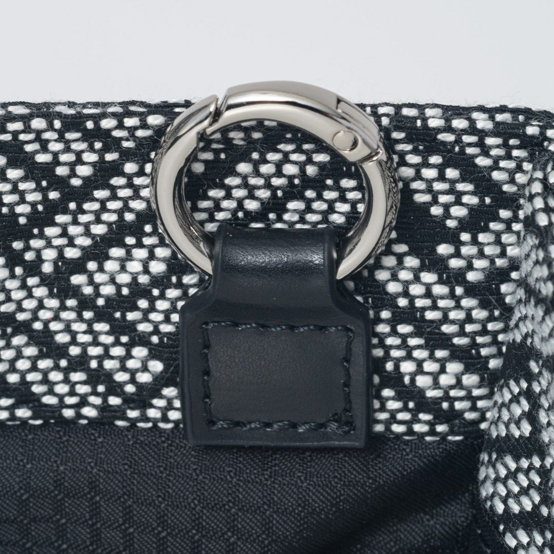 MANIUNO NOVATEX スクエアミニトート(M)【MUMHDSM1】 ブラック