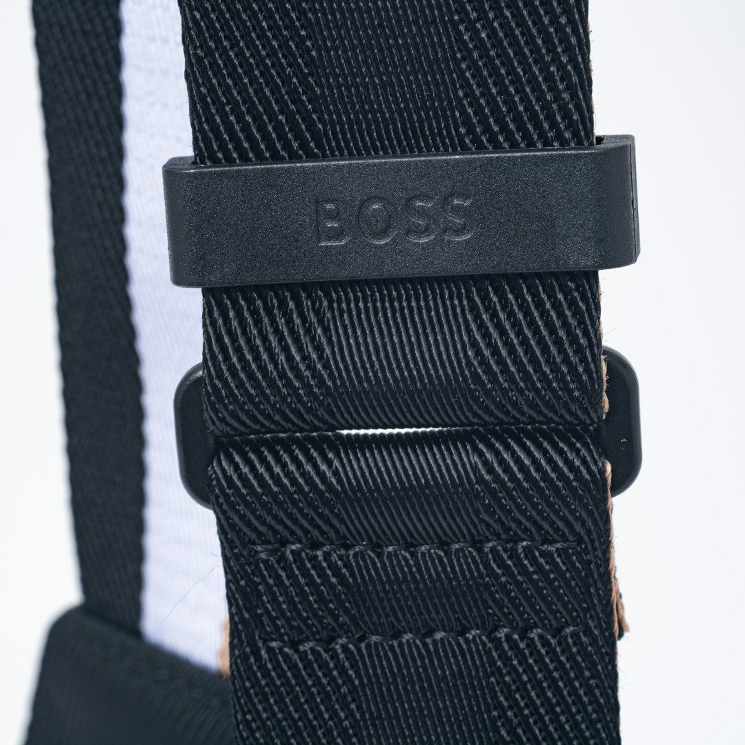 BOSS Catch ボディバッグ【HBMH5WS5】 ブラック