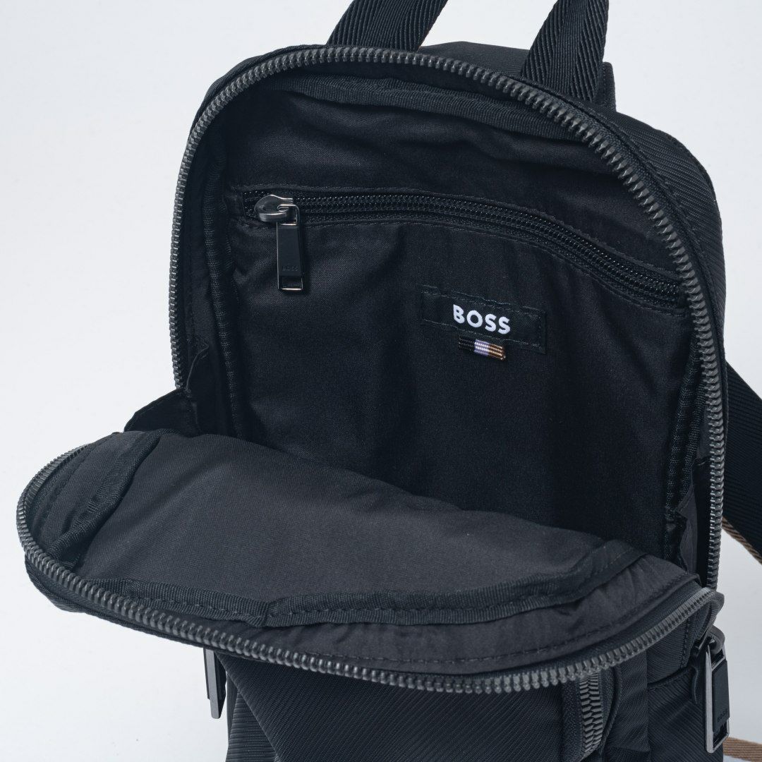 BOSS Catch ボディバッグ【HBMH5WS5】 ブラック