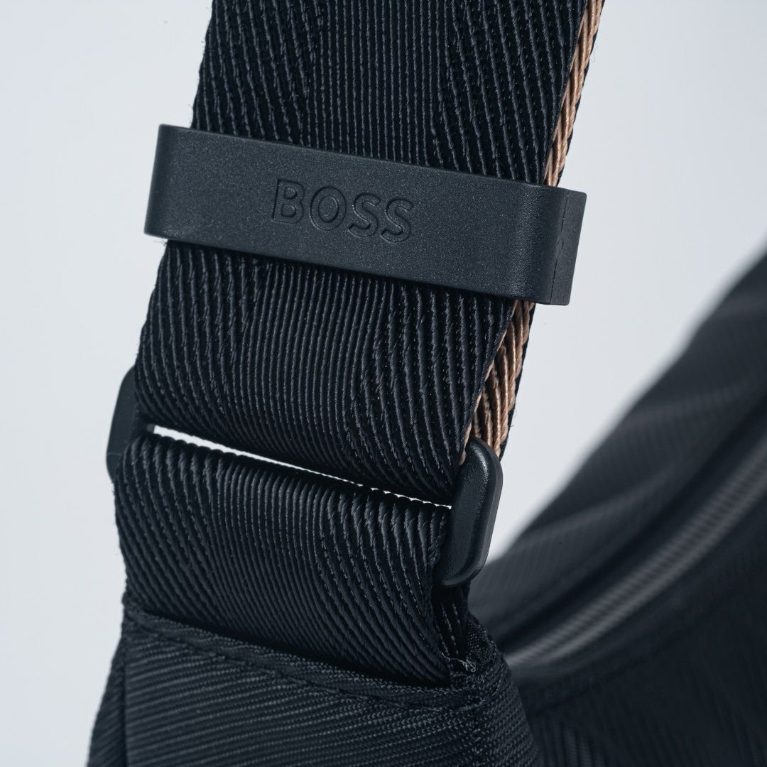 BOSS Catch ショルダーバッグ【HBMH5WS4】 ブラック