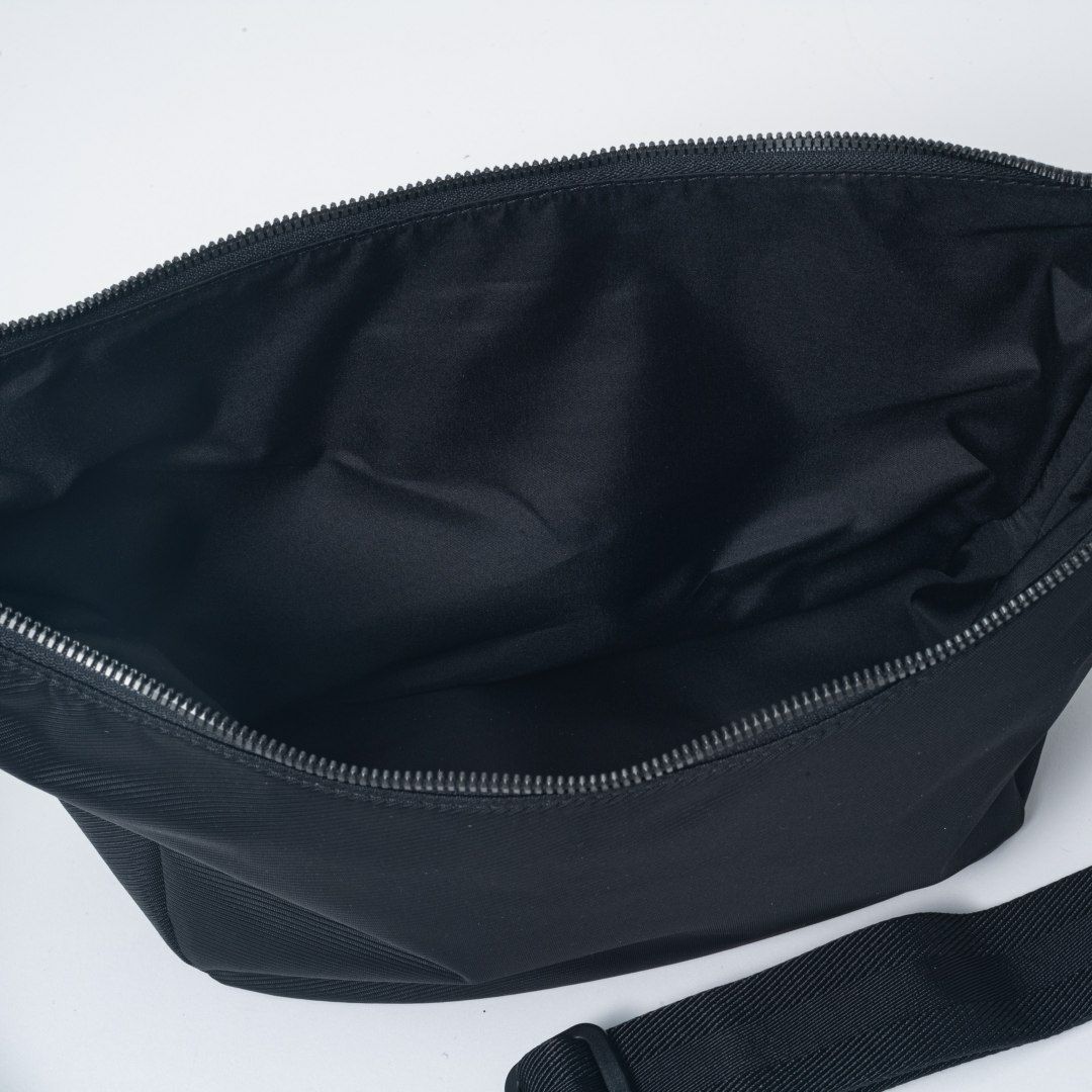 BOSS Catch ショルダーバッグ【HBMH5WS4】 ブラック