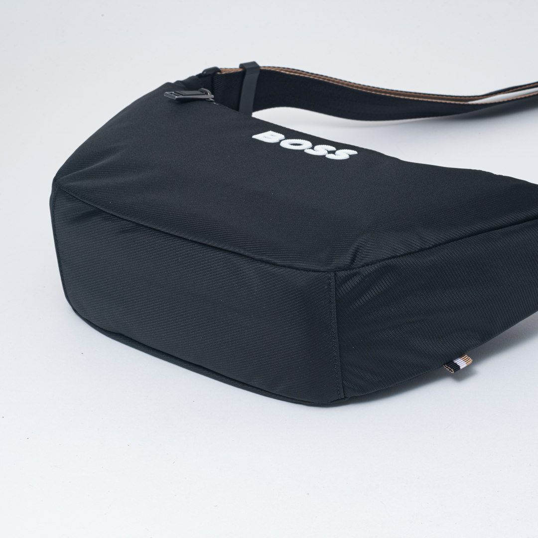 BOSS Catch ショルダーバッグ【HBMH5WS4】 ブラック