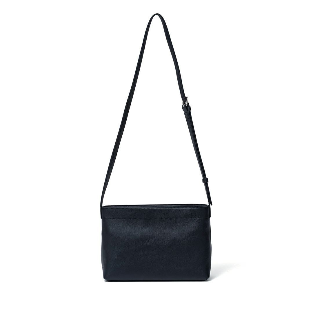 MARGARET HOWELL idea リドニー ショルダー ブラック