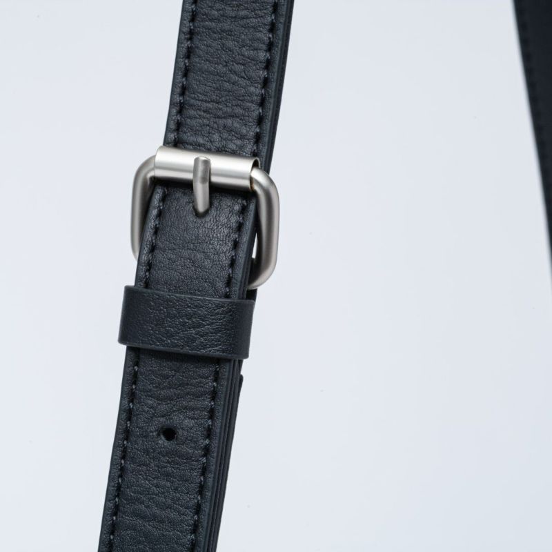 MARGARET HOWELL idea リドニー ショルダー ブラック