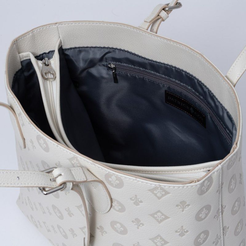 PATRICK COXリリーエンボス トート(L) ホワイト