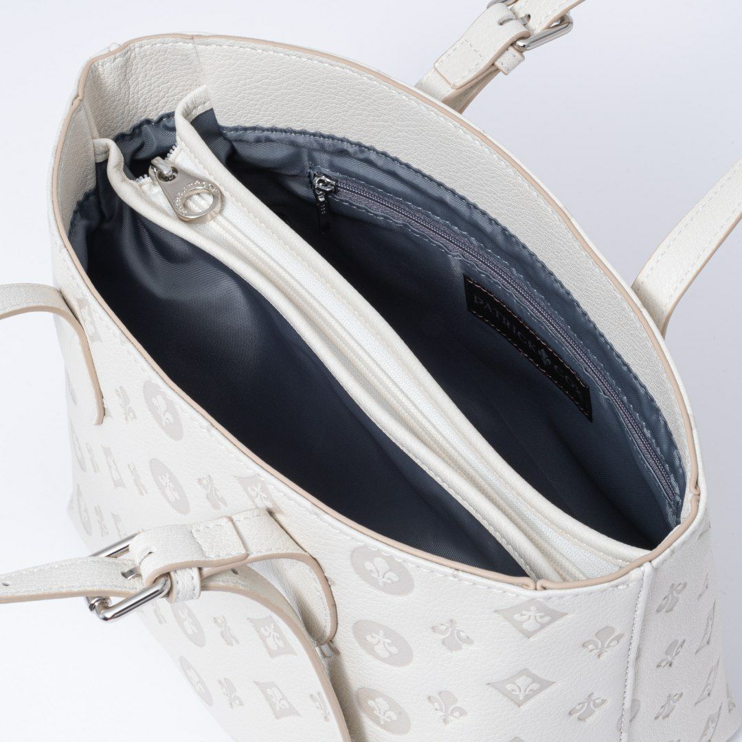 PATRICK COXリリーエンボス トート(M) ホワイト