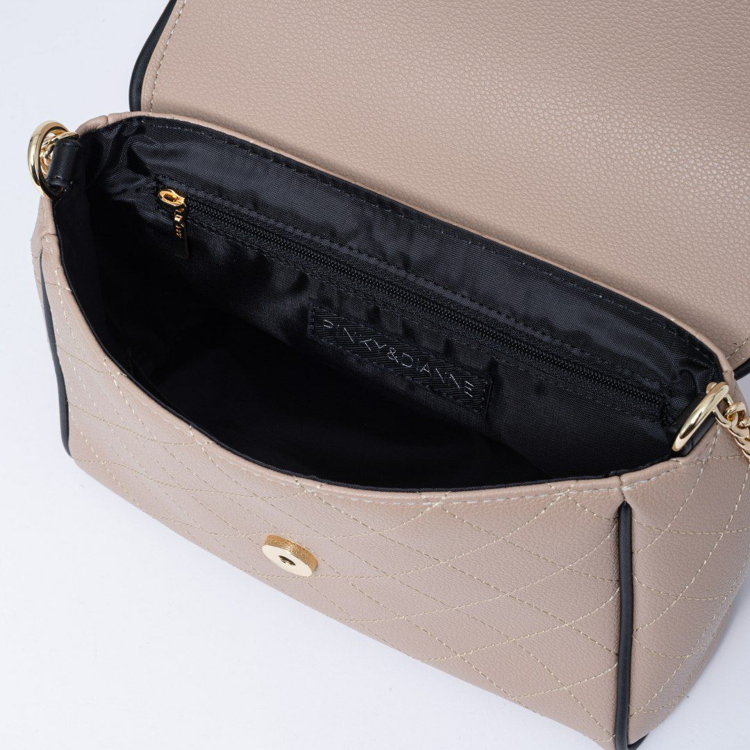  PINKY&DIANNE クラシックキルト フラップショルダー ベージュ