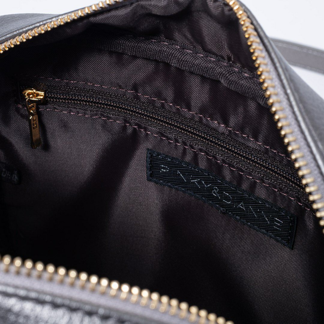 PINKY&DIANNE ピロー ショルダー ガンメタリック