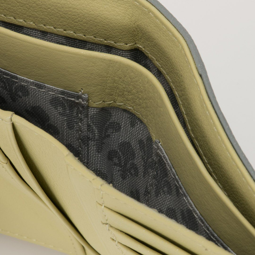 PATRICK COX カラーサンダル L字ファスナー折り財布 シルバー