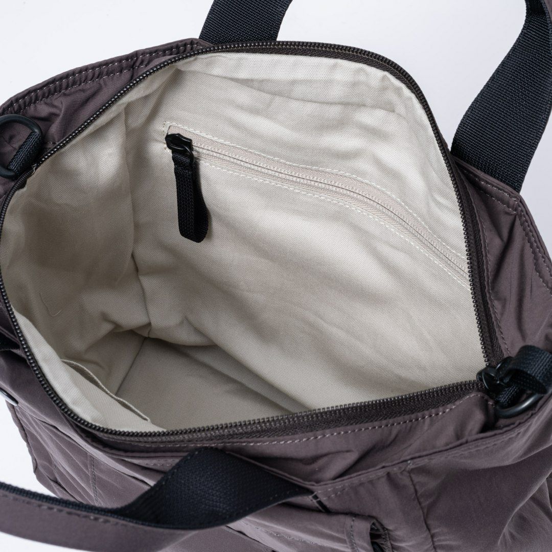 MARGARET HOWELL idea マドックス 2WAYハンド チャコールグレー