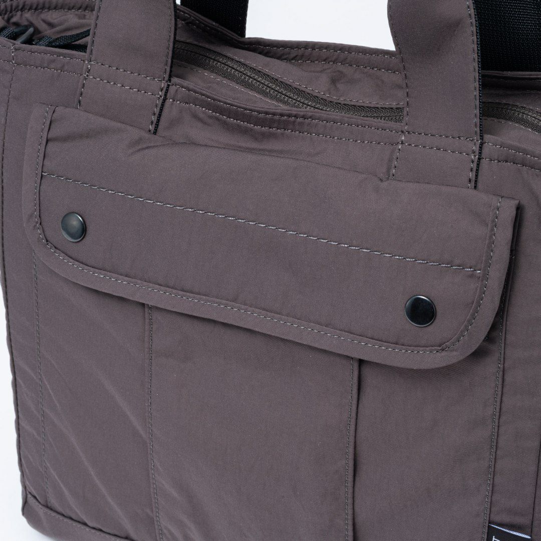 MARGARET HOWELL idea マドックス 2WAYハンド チャコールグレー